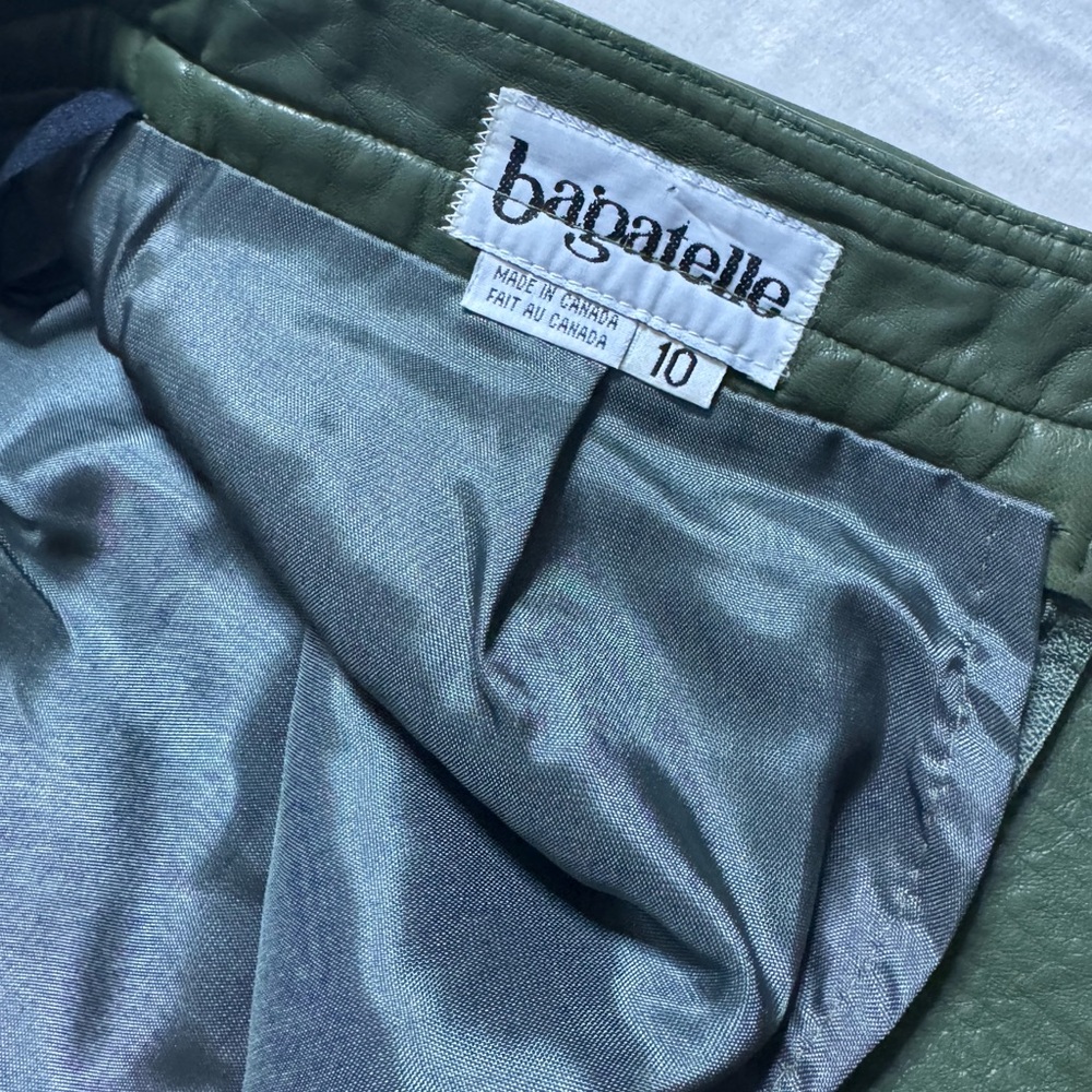 Bagatelle Forest Green Leather Pencil Skirt - Picture 4 of 6